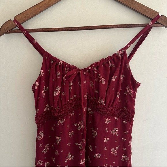 NWT No Boundaries Burgundy Floral Dress Fall Silky Women’s XS - Picture 2 of 7